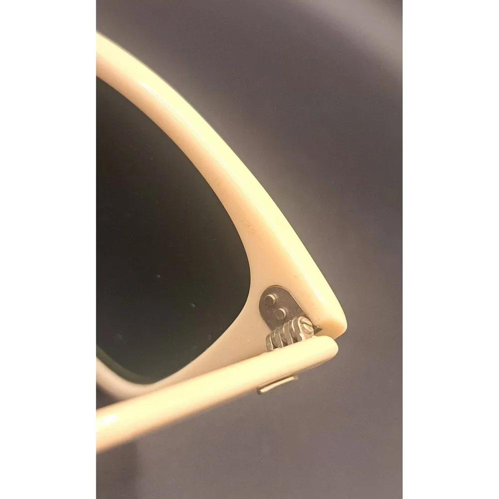 Vintage B&L Ray Ban USA Wayfarer 5022 Sunglasses - Picture 7 of 12